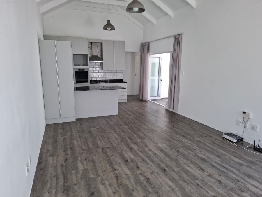2 Bedroom Property for Sale in Sandbaai Western Cape